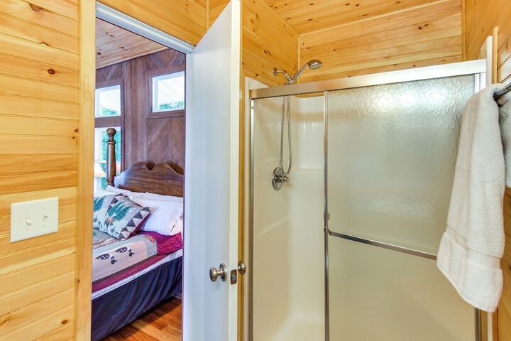 Hot Tub & Boat Dock: Lovely Lake Lure Retreat