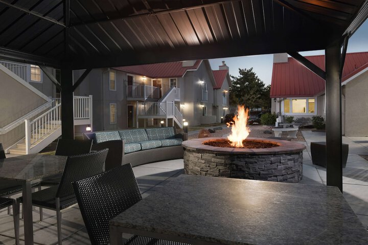 Terrace/Patio 29 of 30