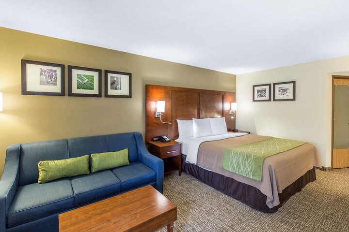 Room 15 of 33