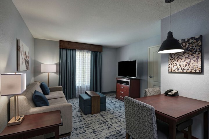 Room 16 of 46