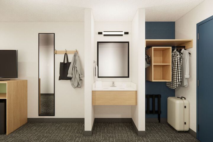 Room 16 of 43