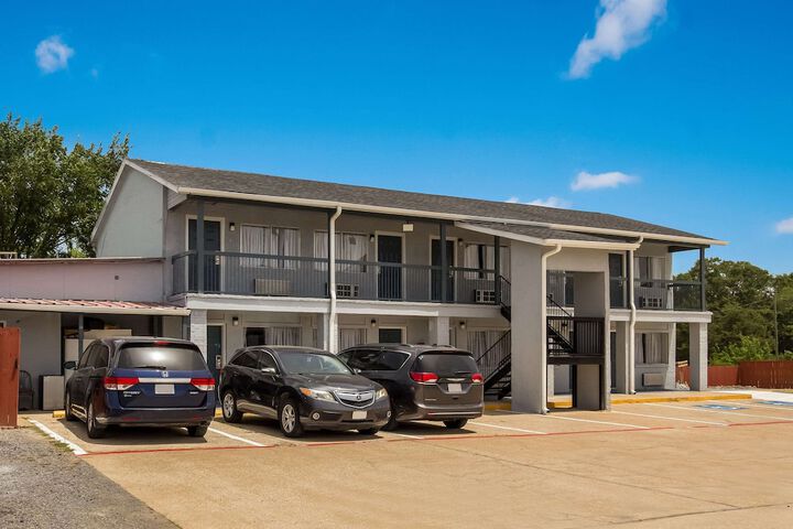 Quality Inn Madisonville