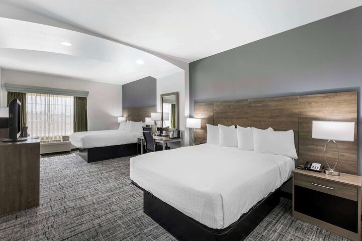 Room 19 of 41