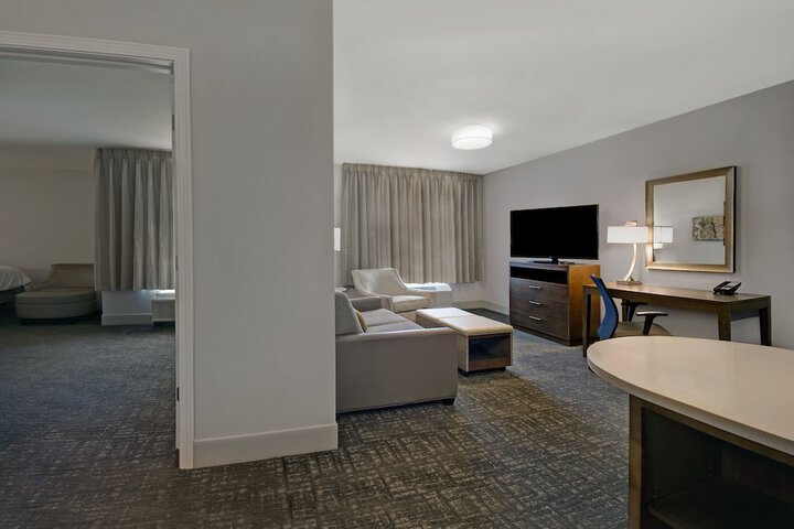 Staybridge Suites Sterling Heights - Detroit by IHG