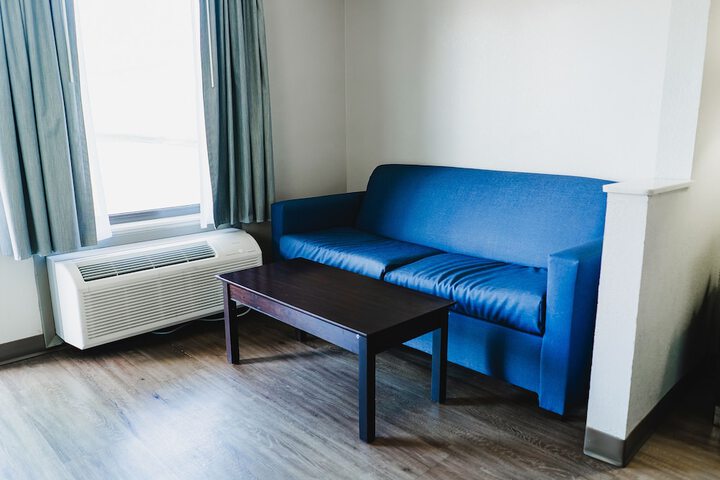 Room 25 of 69