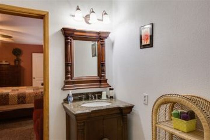 Dream Manor Inn