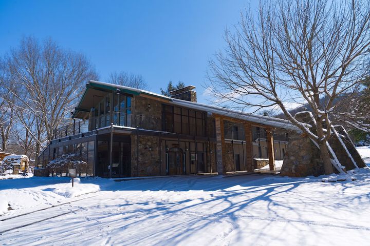 Tremont Lodge & Resort