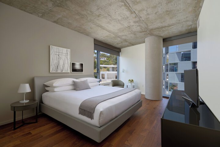Room 13 of 47