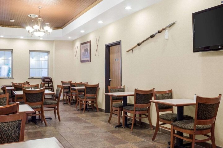 Quality Inn Oacoma - Chamberlain