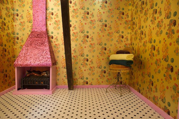 Room 54 of 77