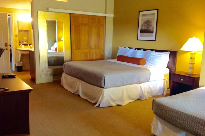 Room 21 of 53