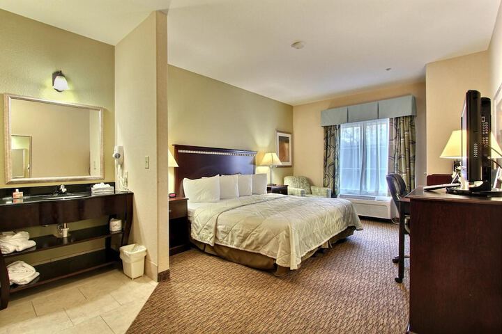 Magnolia Inn & Suites Savannah Airport