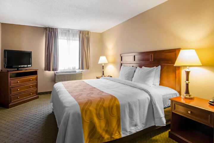 Quality Inn Summersville - New River Area