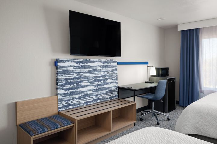 Garner Hotel Brookings by IHG