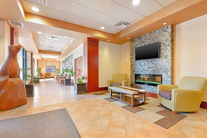 Hotel Interior 18 of 66