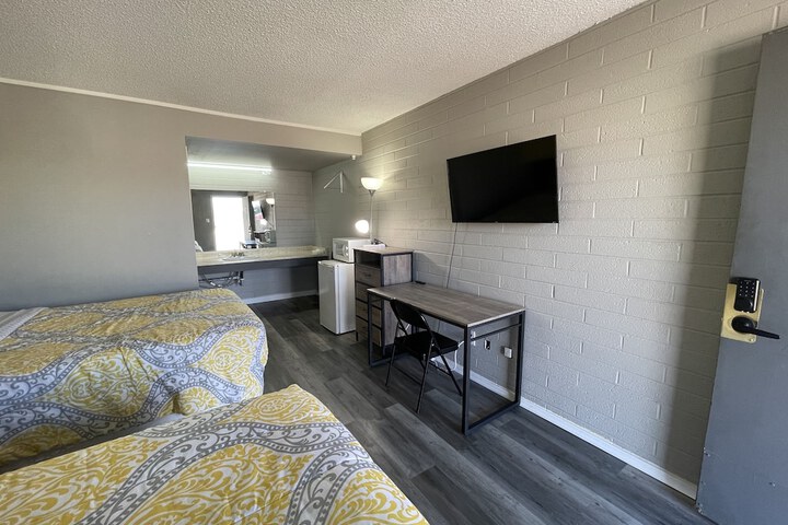 Room 19 of 42
