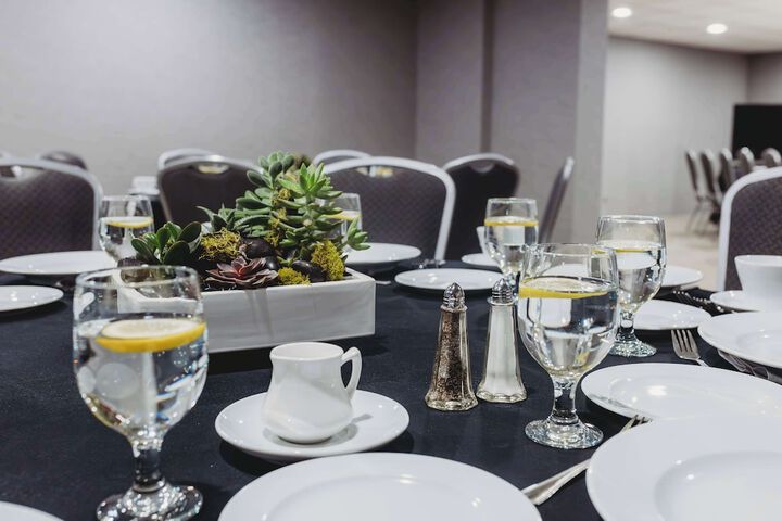 Somerset Inn WorldHotels Distinctive