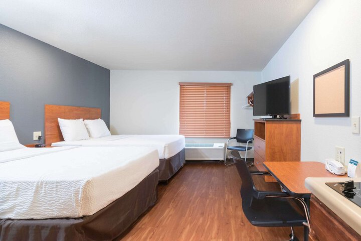 Room 21 of 28