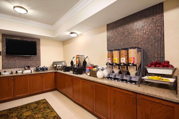 Breakfast/Coffee Service 12 of 14