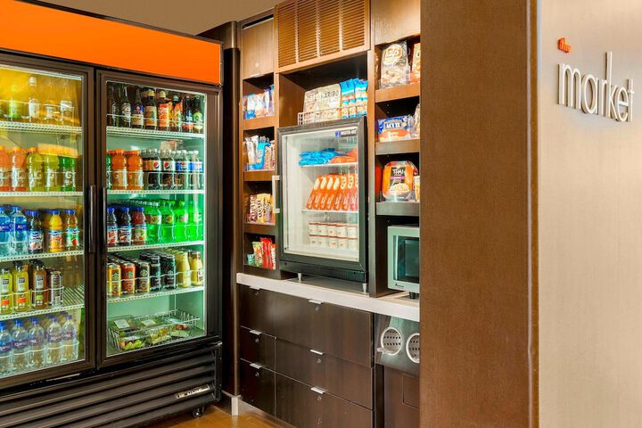 Courtyard by Marriott San Diego Del Mar / Solana Beach