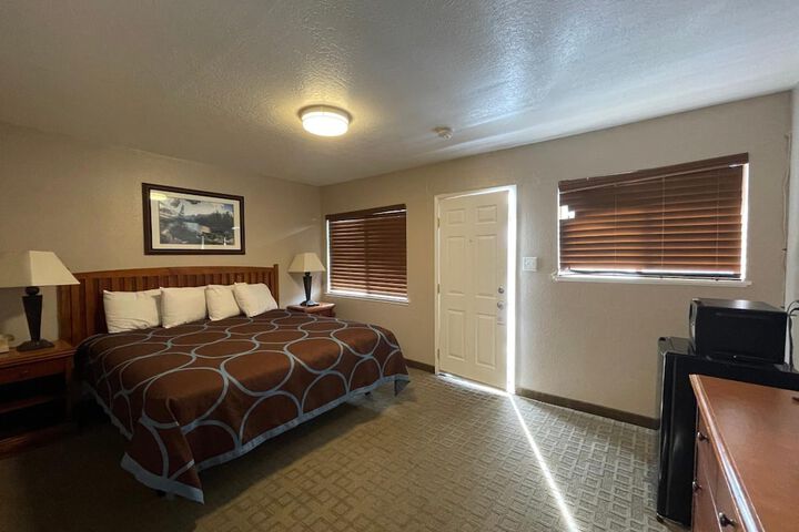 Room 51 of 51