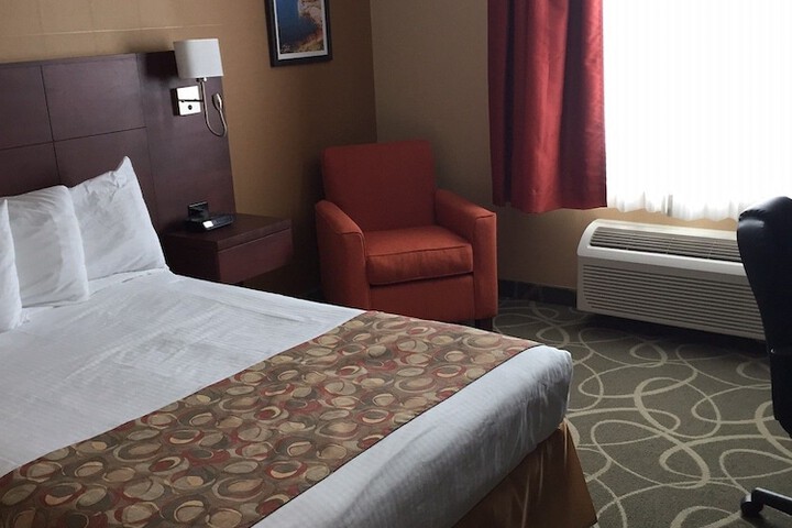 Room 34 of 42