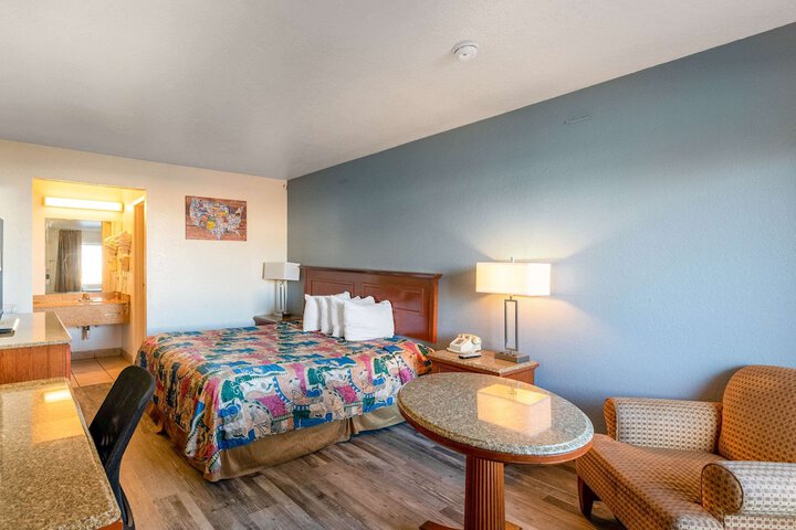 Room 21 of 26