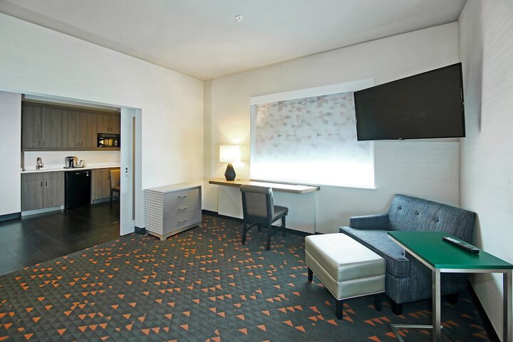 Room 90 of 155