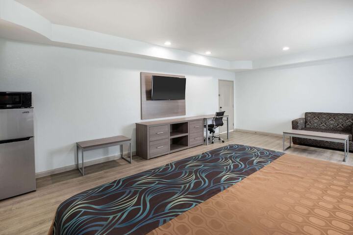 Room 22 of 25