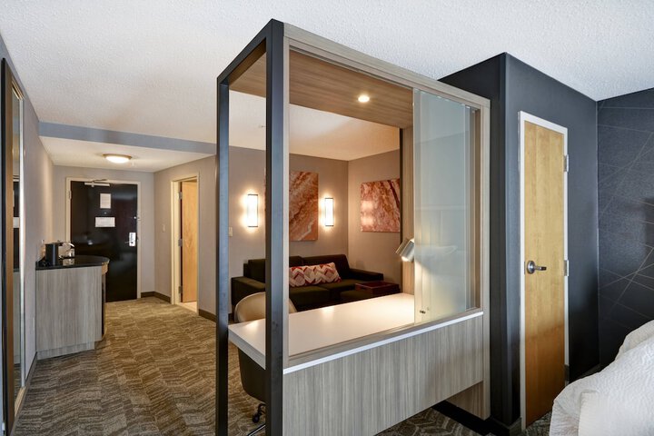 Room 31 of 47