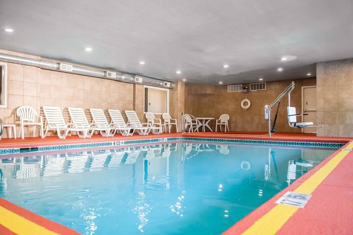 Pool 7 of 44