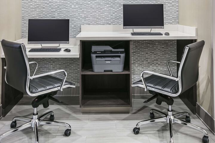 Business Center 30 of 30