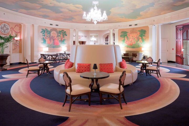 Hotel Roanoke & Conference Center Curio Collection by Hilton