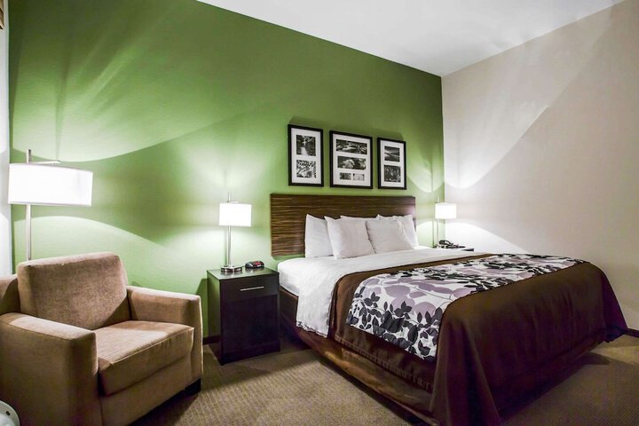 Room 15 of 35