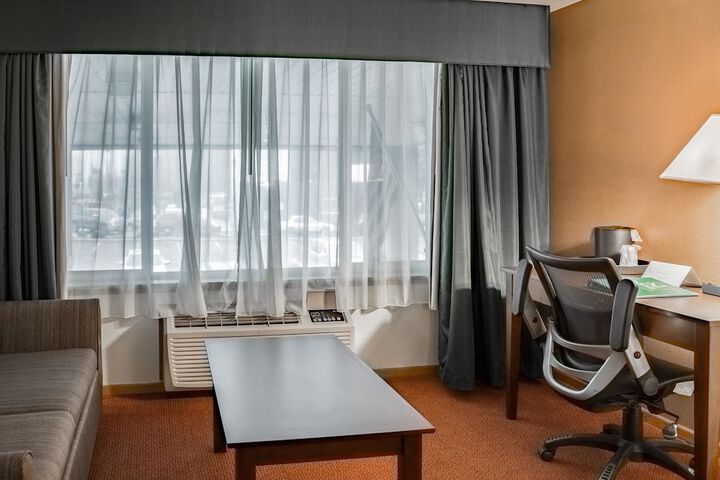 Room 22 of 33