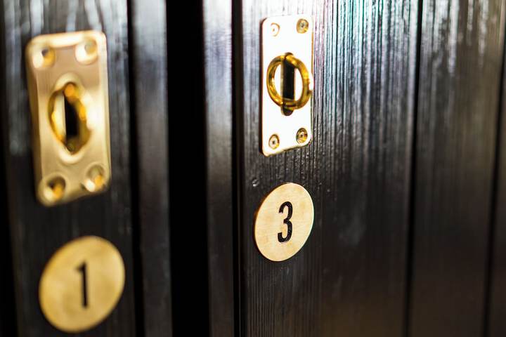 Room 25 of 89