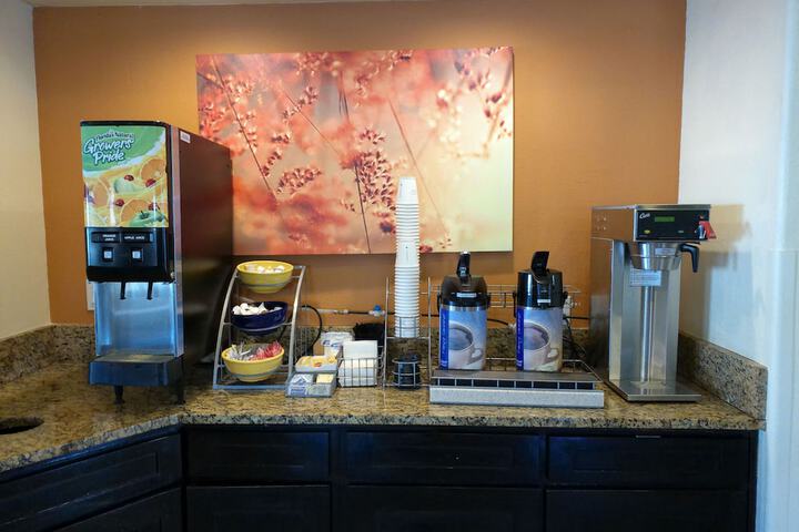Breakfast/Coffee Service 138 of 143