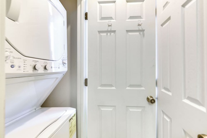 Little River Condo w / Pool Access: 5 Mi to Beach
