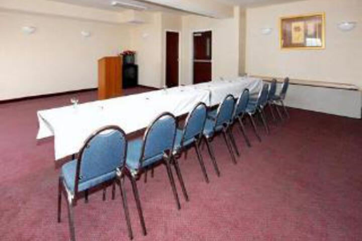Comfort Suites