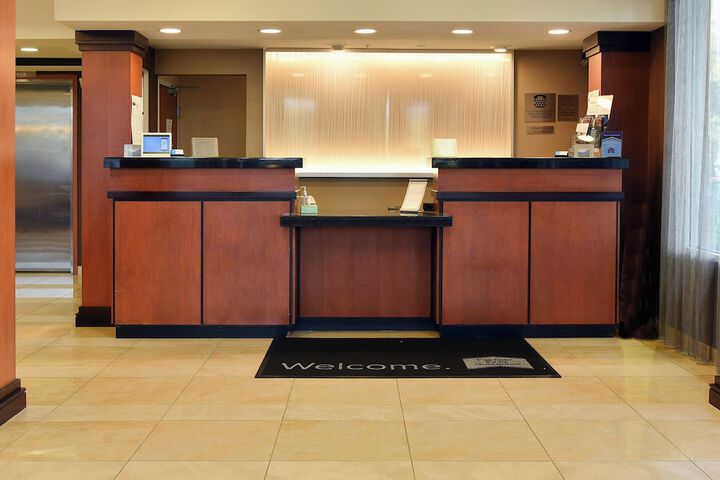 Fairfield Inn & Suites Hartford Airport
