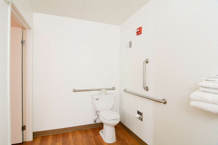 Room 15 of 17