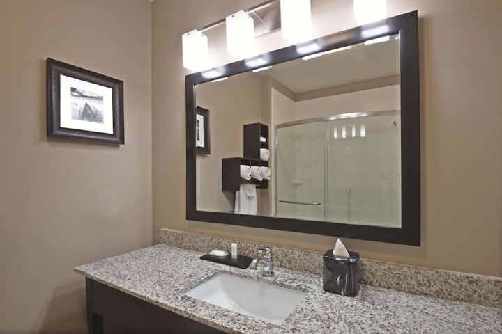 La Quinta Inn & Suites by Wyndham Paducah