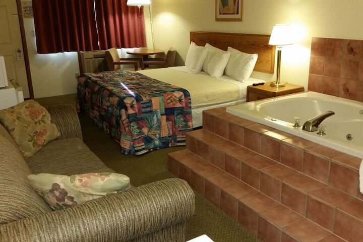Room 11 of 29