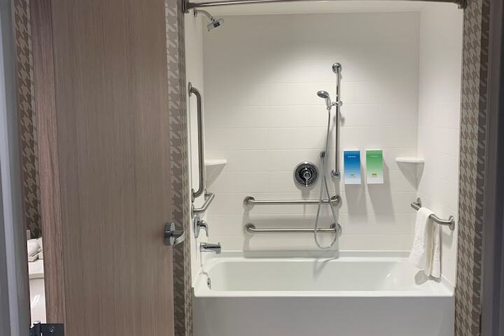 Home2 Suites by Hilton North Charleston-University Blvd
