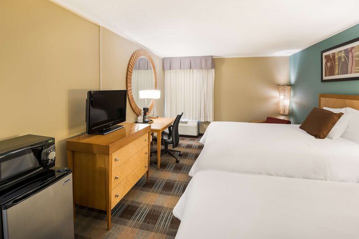 Room 21 of 42