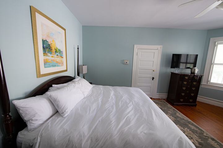 Room 29 of 40