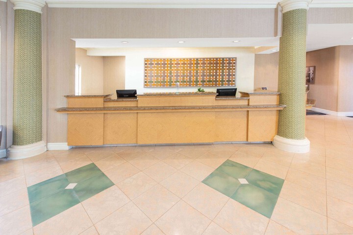 Hotel Interior 10 of 32