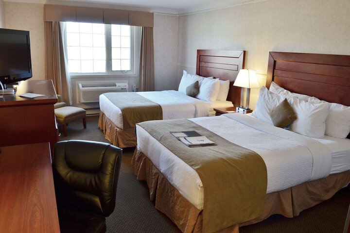 Room 27 of 38