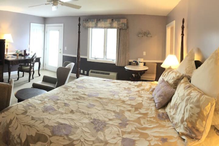 Room 55 of 102