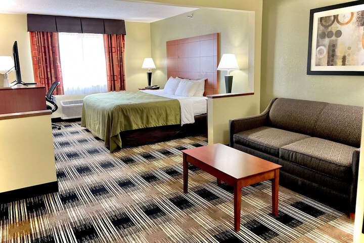 Room 43 of 72